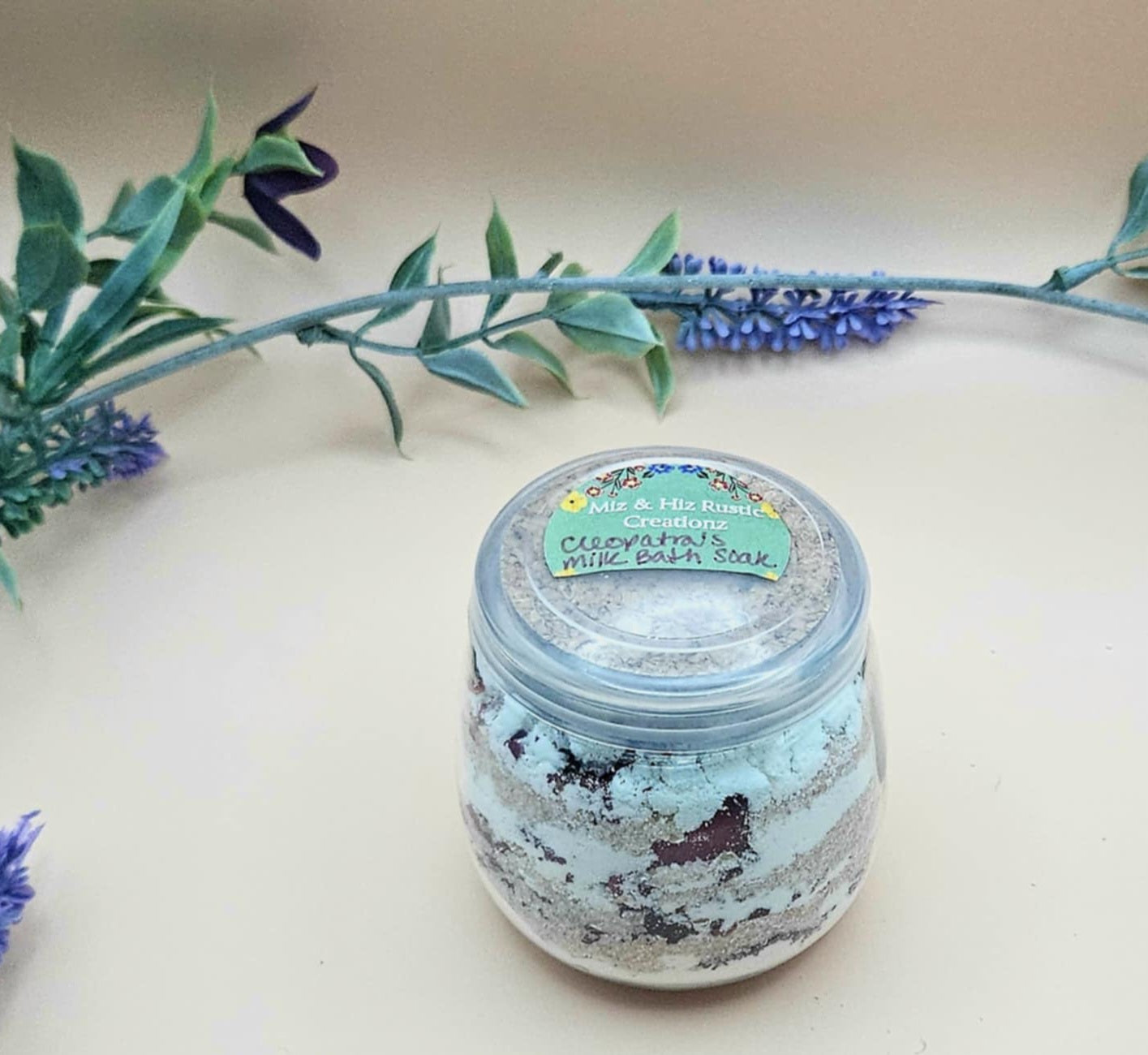 Cleopatra's Milk Bath: Soak